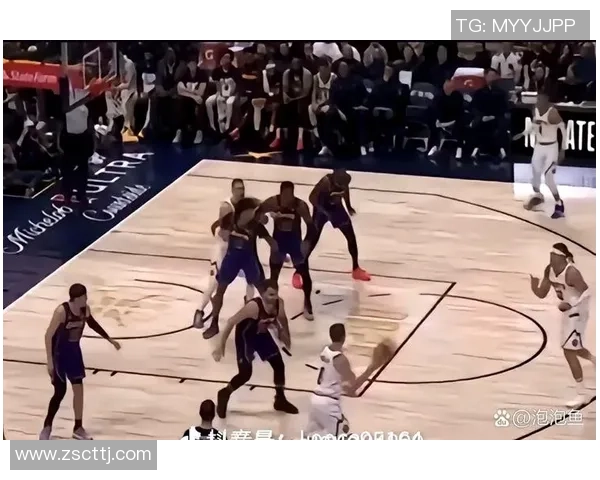 湖人勇士激战11月5日NBA赛场上演精彩对决引发球迷热议 湖人勇士激战11月5日NBA赛场上演精彩对决引发球迷热议